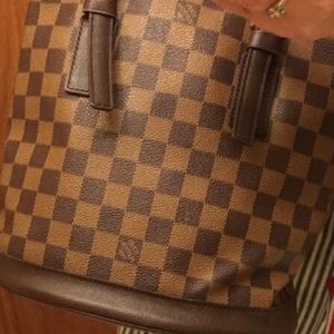 Authentic Louis Vuitton Damier Bucket Bag